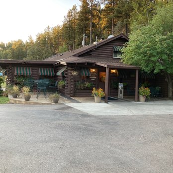 Powder House Lodge - Restaurant and lobby - Hotels Near Me - Keystone, South Dakota Powder House Lodge - Restaurant and lobby - Hotels Near Me - Keystone, South Dakota