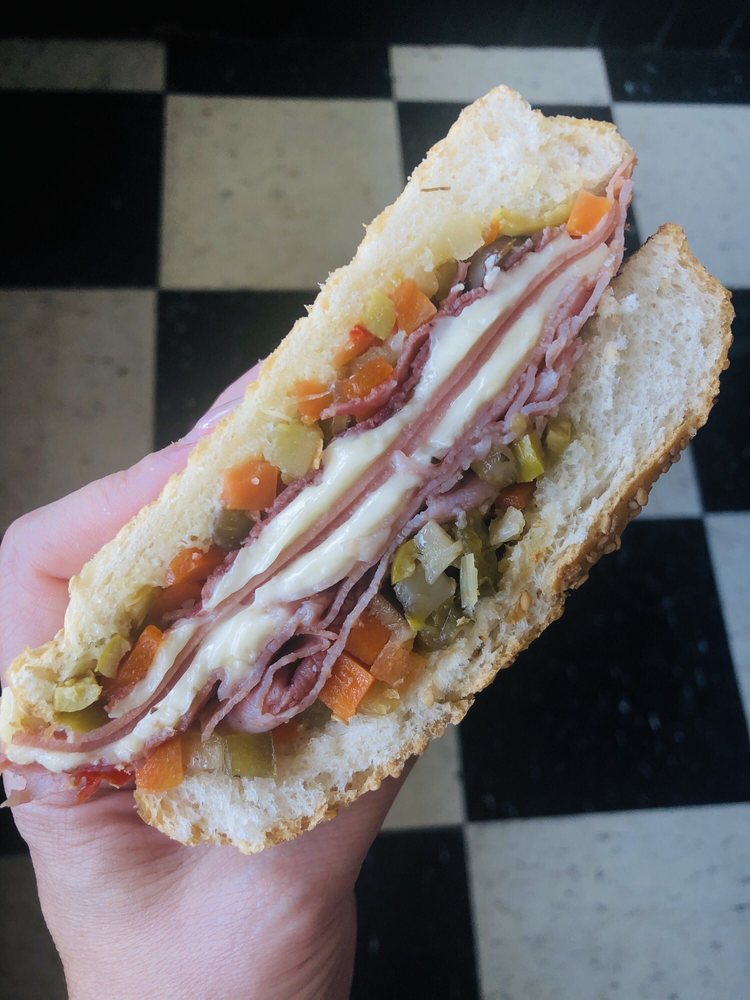 GLYNN’S DRIVEIN FOLSOM 14 Photos & 19 Reviews American (Traditional) 82439 Highway 25