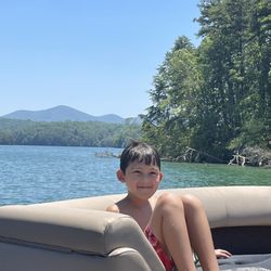 Lake Blue Ridge Marina - Blue Ridge lake with mountain scenes