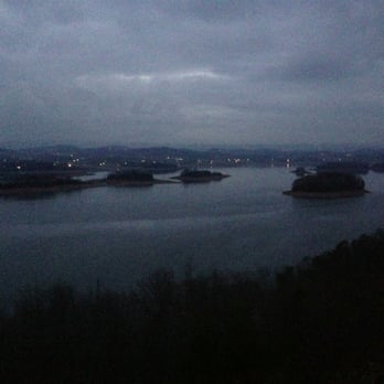 Panther Creek State Park - Overlook at dusk - Hiking Near Me - Morristown, Tennessee