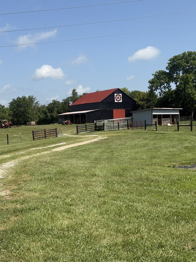 Rolling Acres Farm Logo