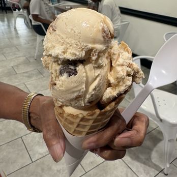 Ninety’s Dessert Bar - Salted caramel truffle - Ice Cream & Frozen Yogurt Near Me - Charlotte, North Carolina Ninety’s Dessert Bar - Salted caramel truffle - Ice Cream & Frozen Yogurt Near Me - Charlotte, North Carolina
