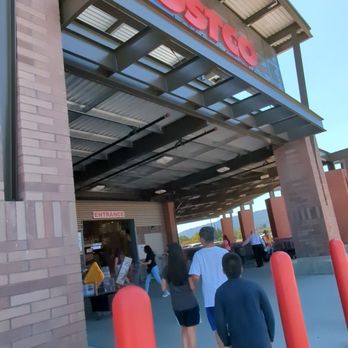 Costco - Entrance, nice and new looking building. - Wholesale Stores Near Me - Pleasanton, California Costco - Entrance, nice and new looking building. - Wholesale Stores Near Me - Pleasanton, California