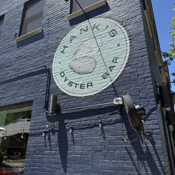 Hank's Oyster Bar, Old Town - Sign - Seafood Near Me - Alexandria, Virginia Hank's Oyster Bar, Old Town - Sign - Seafood Near Me - Alexandria, Virginia