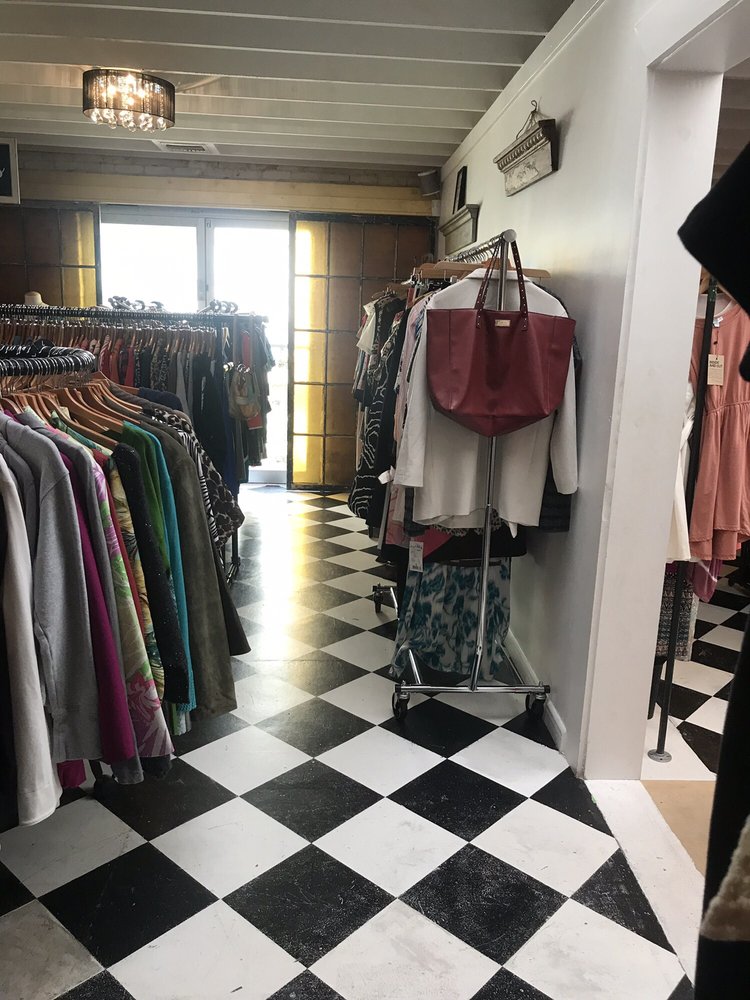 TOP BUTTONS 17 Photos 236 N Kentucky Ave, Lakeland, Florida