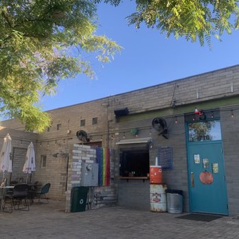 Thunderbird Lounge - Fan misters, pride and loveliness. - Lounges Near Me - Phoenix, Arizona