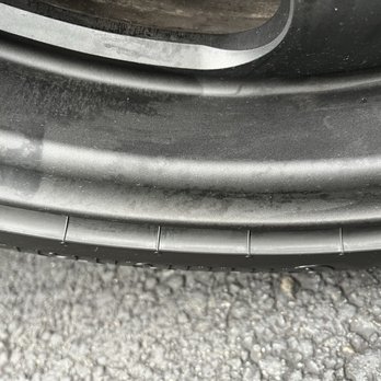D&V Auto Body - Wheel marred by grease from tire shine - Body Shops Near Me - Dulles, Virginia
