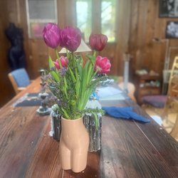Tulipan Floral - Mixed tulip bouquet.