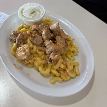 Russell's Route 66 Diner - buffalo mac - American Near Me - Springer, New Mexico