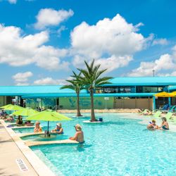 Camp Margaritaville RV Resort - Pool