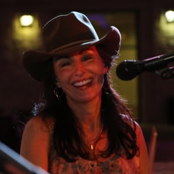 Jeanine Davis Perron