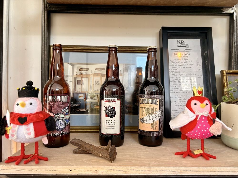 Plume Coffee Bar Logo