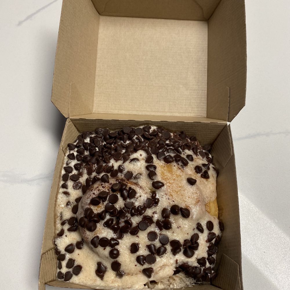 Cinnaholic - Cinnamon Bun w/ Chocolate Chips - Bakeries Near Me - Owings Mills, Maryland