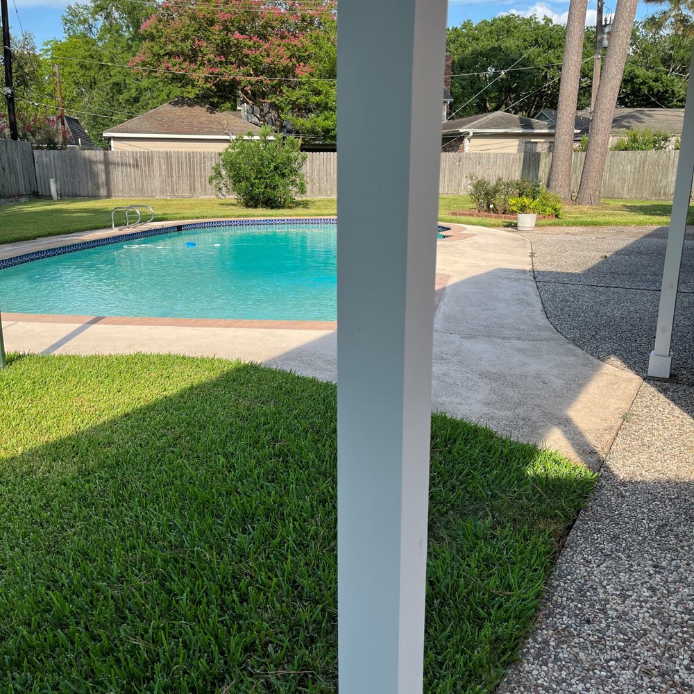 Dayspring Homes - New breezeway beams ging to garage. - General Contractors Near Me - Richmond, Texas