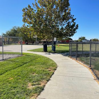 Orv's Farm Market - Playground - Fruits & Veggies Near Me - Williams, California Orv's Farm Market - Playground - Fruits & Veggies Near Me - Williams, California