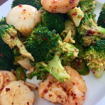 Mr Ginger - Shrimp and scallops - Chinese Near Me - De Pere, Wisconsin Mr Ginger - Shrimp and scallops - Chinese Near Me - De Pere, Wisconsin