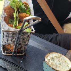 Gourmet Bar - Fried scampi.