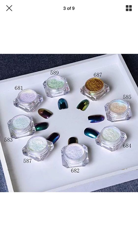 Megan's Nails II Logo