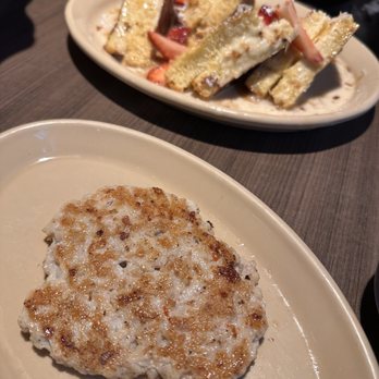 Snooze, an A.M. Eatery - Chicken sausage and omg French toasts - Breakfast & Brunch Near Me - Houston, Texas