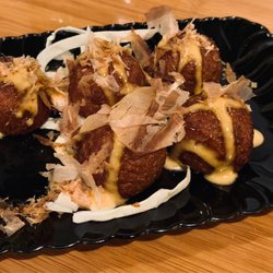 Qinji Hawaiian BBQ & Ramen - Takoyaki