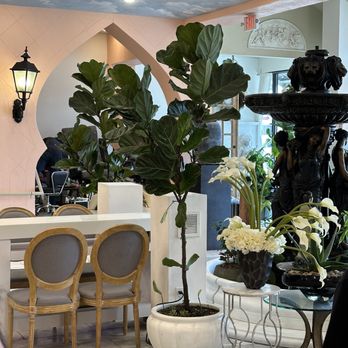 Renaissance Nails Spa - Nail Salons Near Me - New Braunfels, Texas
