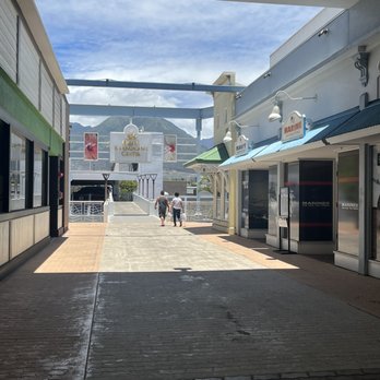 Queen Ka'ahumanu Center - Shopping Centers Near Me - Kahului, Hawaii