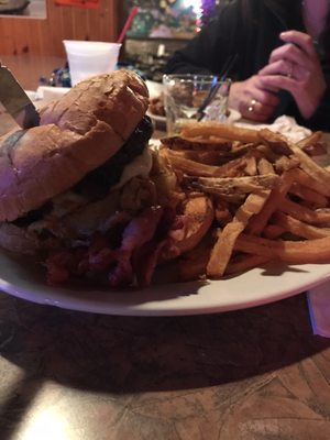 Toby Hill Bar & Grill by null