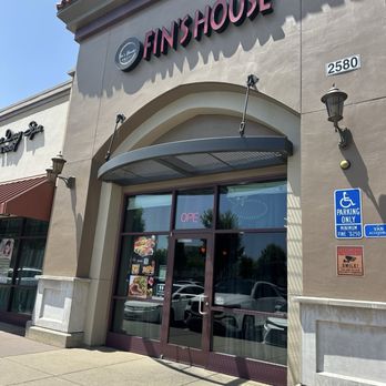 Fin’s House - Store front - Sushi Bars Near Me - Sacramento, California Fin’s House - Store front - Sushi Bars Near Me - Sacramento, California
