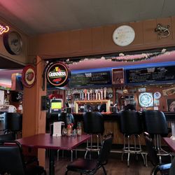 Grumpy's Bar B Que Roadhouse - Da bar.