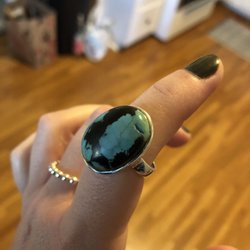 Seymour Jewelers - Hole in stone