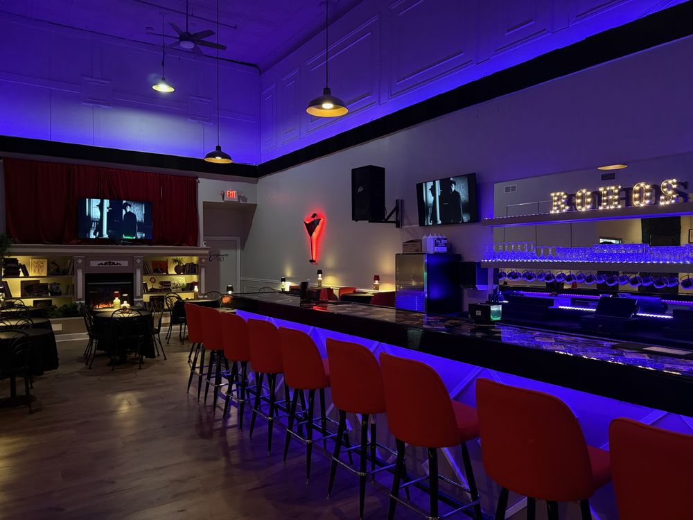 Social spots from RoHo's Muncie