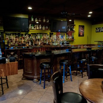 Lakeway's Speakeasy and Cigar Bar