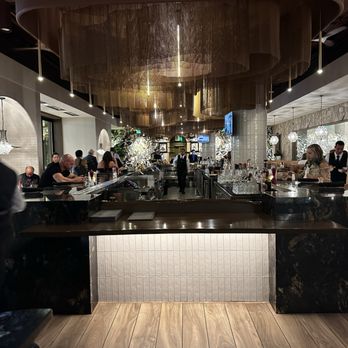 Caló Kitchen + Tequila - Bar - Cocktail Bars Near Me - Costa Mesa, California Caló Kitchen + Tequila - Bar - Cocktail Bars Near Me - Costa Mesa, California