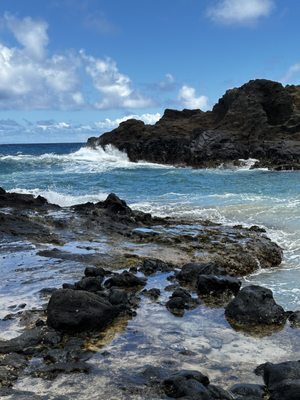 Halona Blowhole Lookout by null
