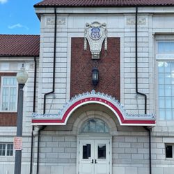 Great Overland Station - THAT "unimpressive" door under all THAT impressive architectural adornment! Perhaps the original doors befitted their surroundings.