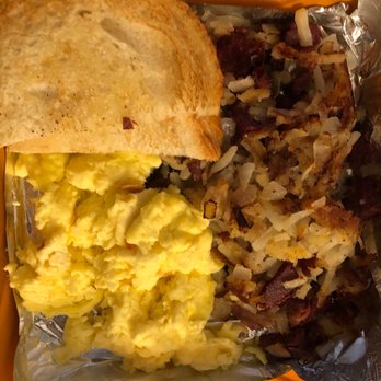 Snooze, an A.M. Eatery - Corned beef hash - Breakfast & Brunch Near Me - Orange, California Snooze, an A.M. Eatery - Corned beef hash - Breakfast & Brunch Near Me - Orange, California