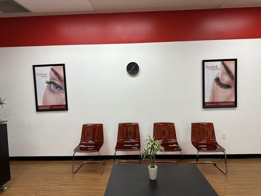 Green Horizon Construction and Maintenance Logo