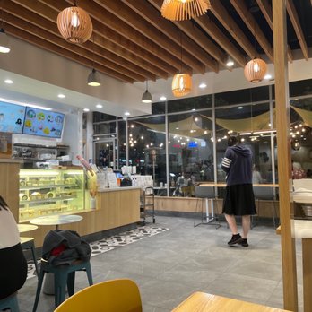 Motto Tea Cafe - Interior - Bubble Tea Near Me - San Gabriel, California