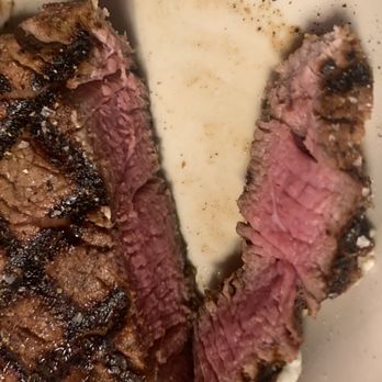 Texas Roadhouse - 6 Oz sirloin medium cooked perfectly to die for - Steakhouses Near Me - Manchester, New Hampshire Texas Roadhouse - 6 Oz sirloin medium cooked perfectly to die for - Steakhouses Near Me - Manchester, New Hampshire