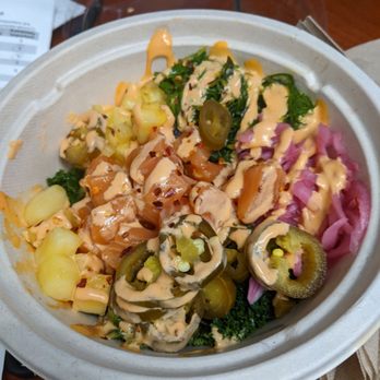 Beech - Sweet fire bowl with salmon - Juice Bars & Smoothies Near Me - Charleston, South Carolina