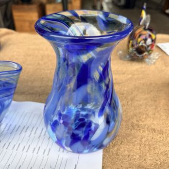 Moana Glass by Ryan Staub - Vase - Art Galleries Near Me - Lahaina, Hawaii