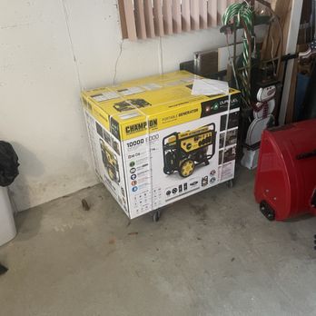 Quickk Couriers Li - 240lb Generator Delivered - Handyman Near Me Quickk Couriers Li - 240lb Generator Delivered - Handyman Near Me