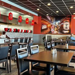 Oksumi Ramen & Bar - Dining room