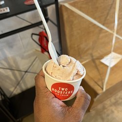 Two Roosters Ice Cream - Strawberry honey ice cream