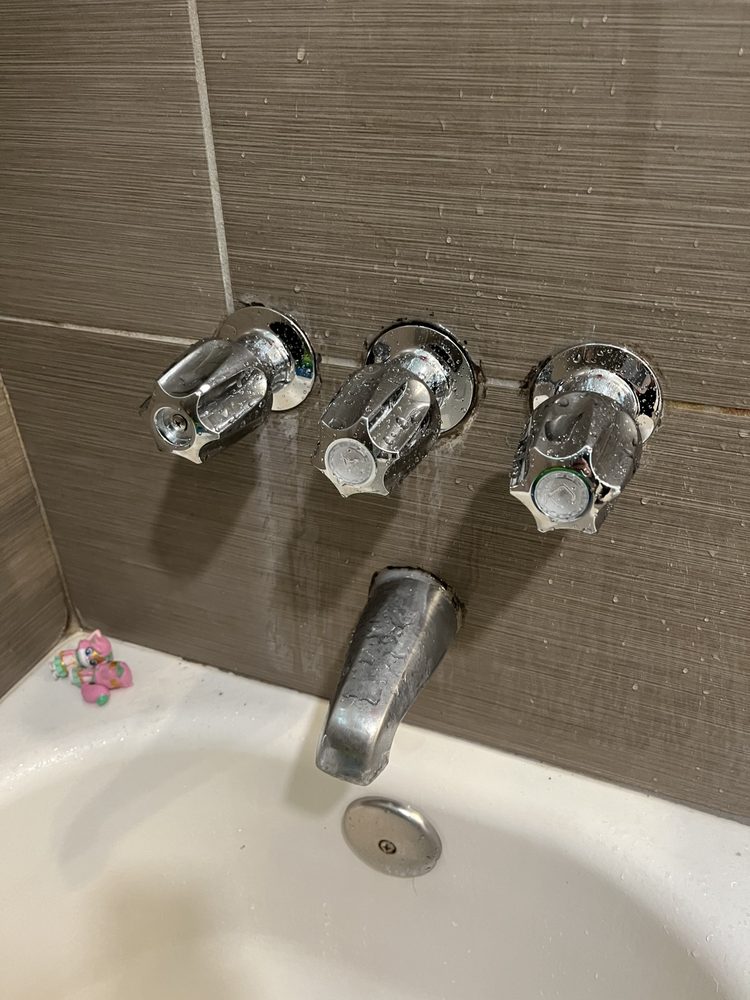 Slide of Expert Handyman Services