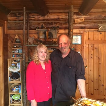 Beacon Hill Lodging - Ron and his wife - Hotels Near Me - Ketchikan, Alaska Beacon Hill Lodging - Ron and his wife - Hotels Near Me - Ketchikan, Alaska