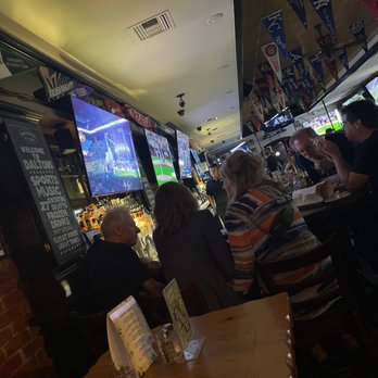 Dalton's Bar & Grill - Bar - New American Near Me - New York, New York Dalton's Bar & Grill - Bar - New American Near Me - New York, New York