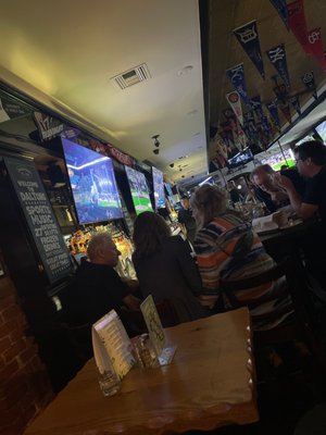 Dalton's Bar & Grill by null