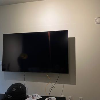 Alonso Audio Solutions - Really quick home tv mount job - Home Theatre Installation Near Me - Burbank, California