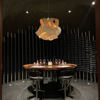 Lancaster Estate - Wine Tasting Room Near Me - Healdsburg, California